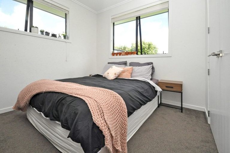 Photo of property in 8 Bellamont Street, Kumeu, 0810