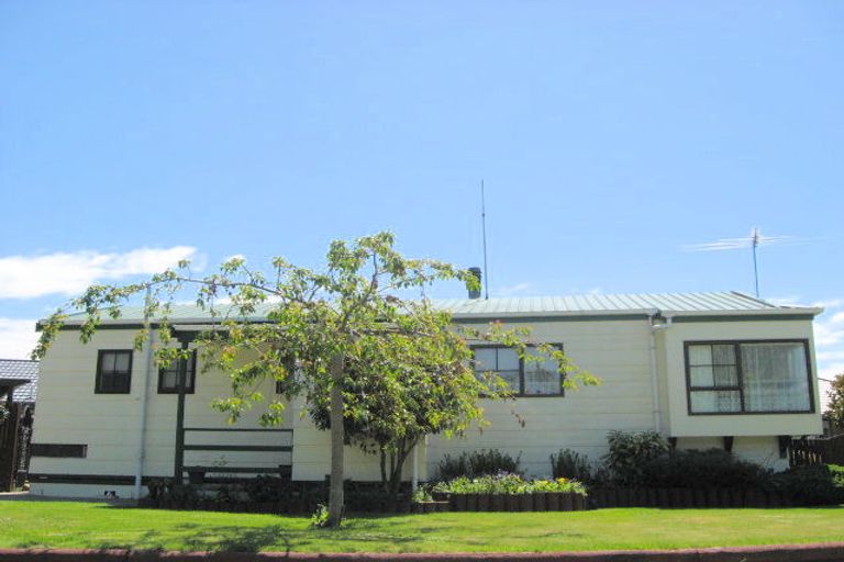 Photo of property in 44c Woodend Road, Woodend, 7610