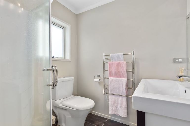 Photo of property in 11 Talbot Place, Welcome Bay, Tauranga, 3112