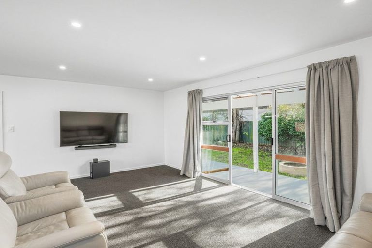 Photo of property in 11 De Ville Place, Burwood, Christchurch, 8061