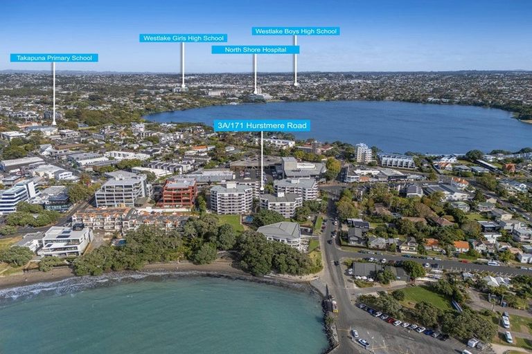 Photo of property in 3a/171 Hurstmere Road, Takapuna, Auckland, 0622