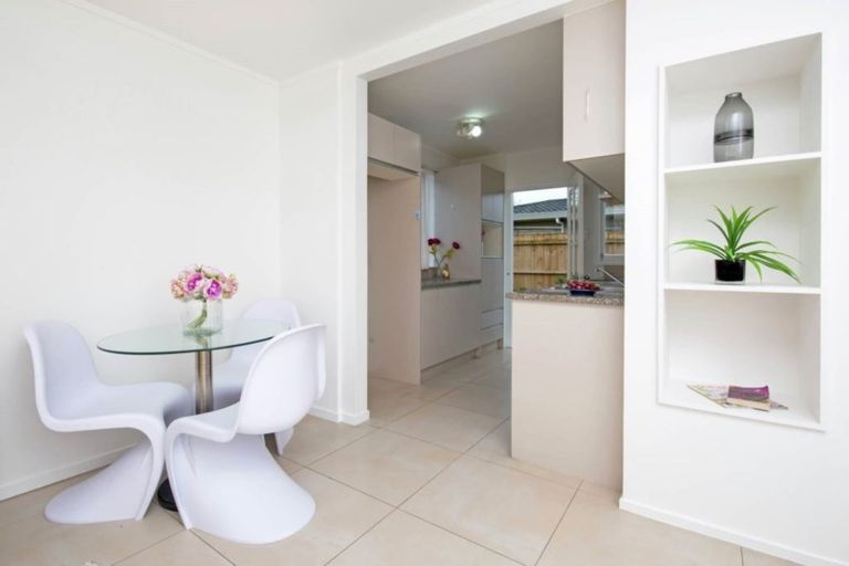 Photo of property in 1/118 Gills Road, Bucklands Beach, Auckland, 2014