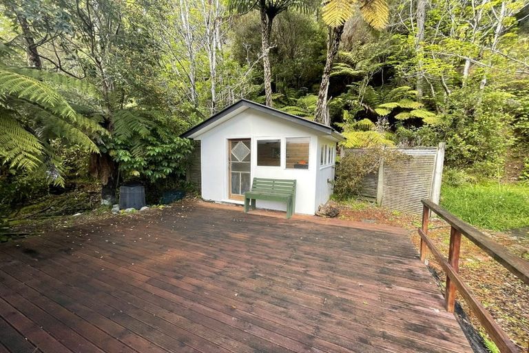 Photo of property in 12 Elmslie Road, Pinehaven, Upper Hutt, 5019