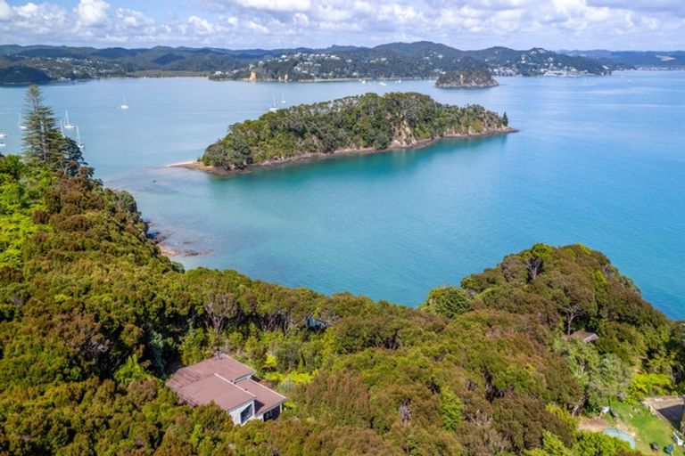 Photo of property in 37 Gilbert Mair Rise, Russell, 0272