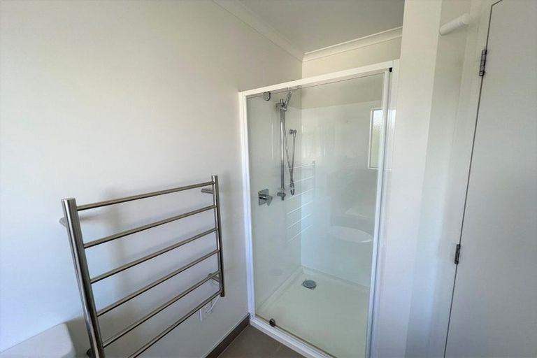 Photo of property in 11a Mangos Place, Pakuranga, Auckland, 2010