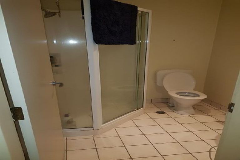 Photo of property in 9/5b Kent Terrace, Mount Victoria, Wellington, 6011