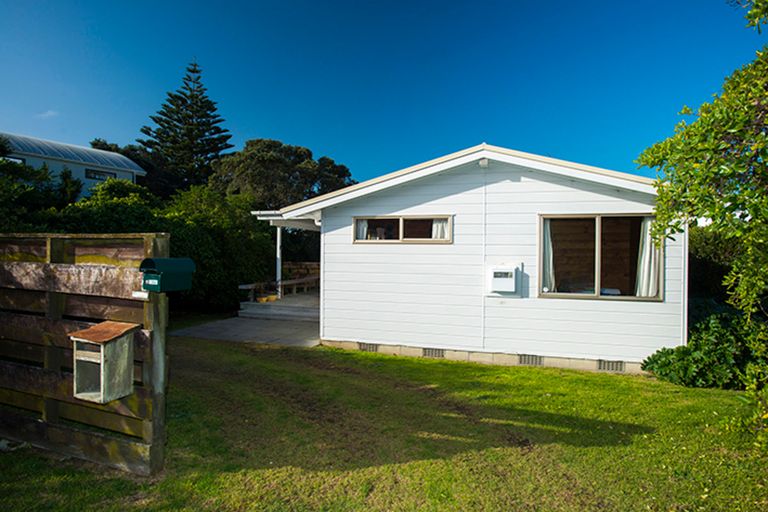 Photo of property in 4 Tuahine Crescent, Wainui, Gisborne, 4010