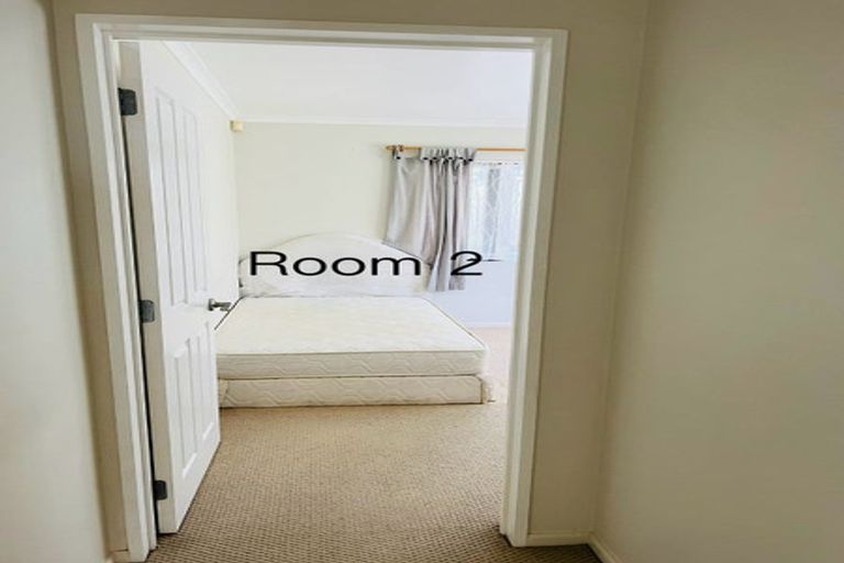 Photo of property in 102 Middlefield Drive, Flat Bush, Auckland, 2016