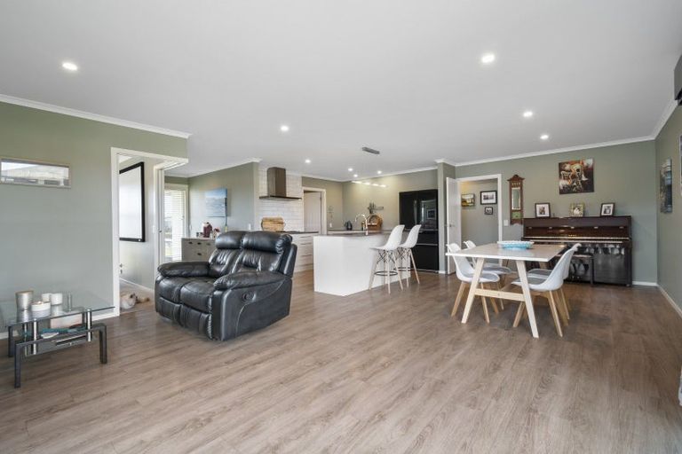 Photo of property in 19 George Street, Bulls, 4818