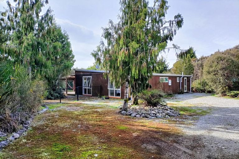 Photo of property in 20 Sanctuary Place, Kumara Junction, Hokitika, 7882