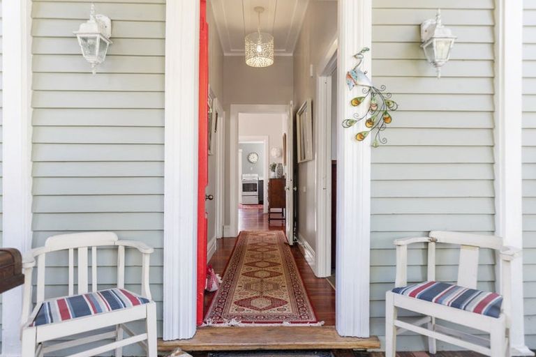 Photo of property in 12 Stanley Avenue, Te Aroha, 3320