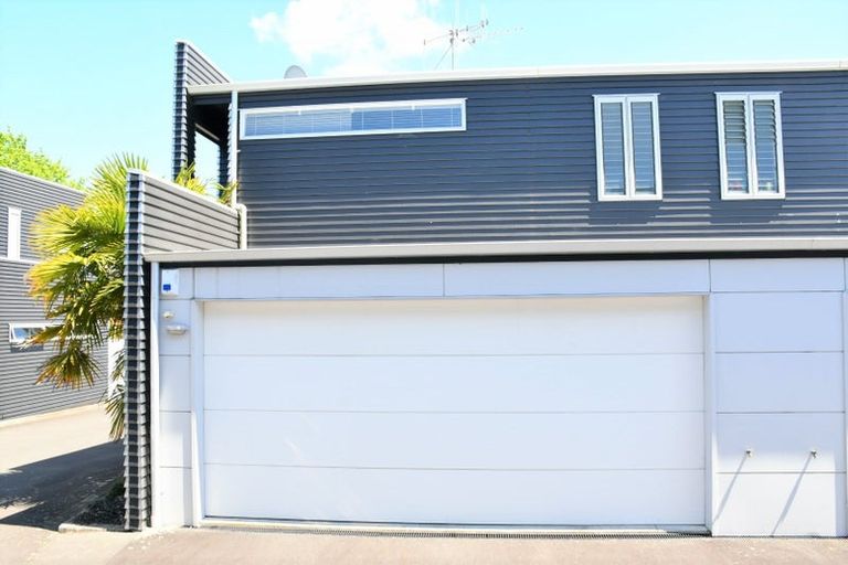 Photo of property in 2/23 Marama Street, Frankton, Hamilton, 3204