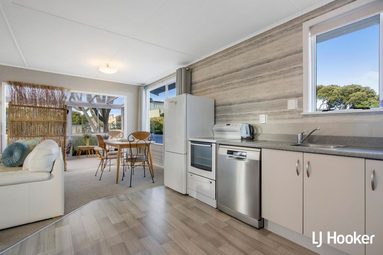 Photo of property in 104 Dillon Street, Waihi Beach, 3611