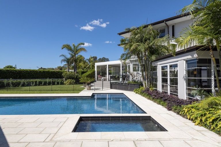 Photo of property in 42 Manor Park, Sunnyhills, Auckland, 2010