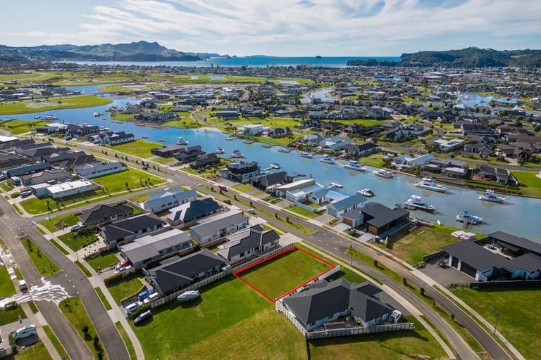 Photo of property in 34 Awatea Drive, Whitianga, 3510