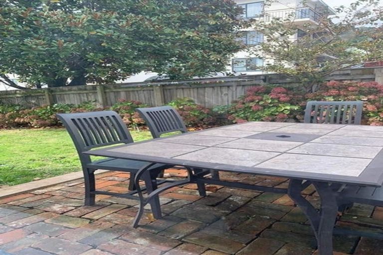 Photo of property in 32-34 Majoribanks Street, Mount Victoria, Wellington, 6011