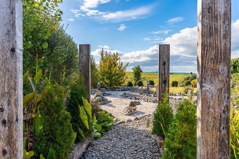 Photo of property in 77 Wairimu Way, Waipu, 0582