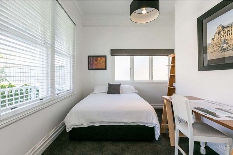 Photo of property in 22 Simla Terrace, Hospital Hill, Napier, 4110