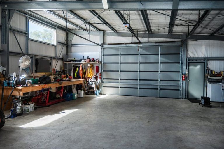 Photo of property in 32 Royd Road West, Makauri, Gisborne, 4071