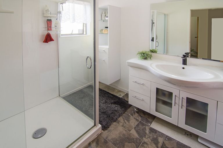 Photo of property in 8 Mclaughlin Drive, Tinui, Masterton, 5889