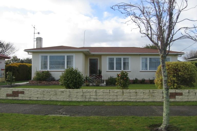 Photo of property in 27 Churchill Avenue, Feilding, 4702