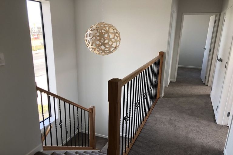 Photo of property in 150 Hobsonville Road, Hobsonville, Auckland, 0618