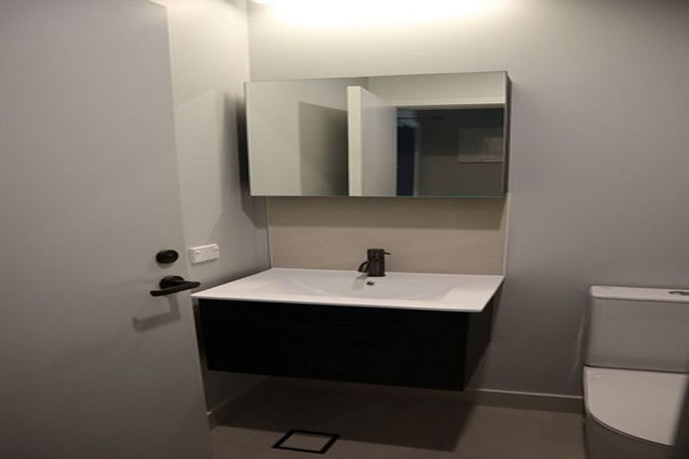 Photo of property in 404/2 Launch Road, Hobsonville, Auckland, 0616