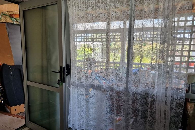 Photo of property in 43 Triangle Road, Massey, Auckland, 0614