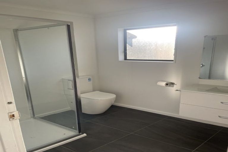 Photo of property in 2/32 Spriggs Crescent, Greenmeadows, Napier, 4112