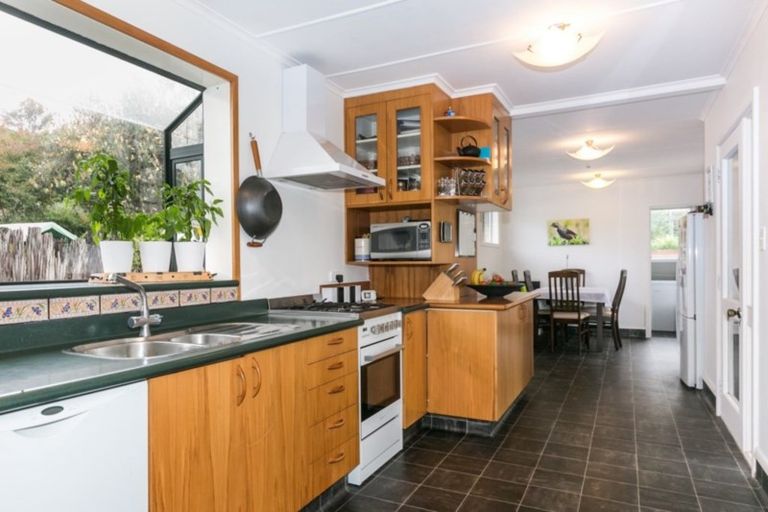 Photo of property in 36 Plassey Street, Havelock North, 4130