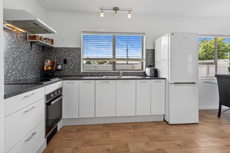 Photo of property in 406a Ngatai Road, Bellevue, Tauranga, 3110