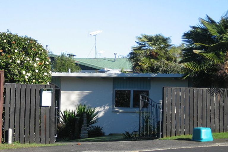 Photo of property in 3 Kenilworth Place, Dinsdale, Hamilton, 3204