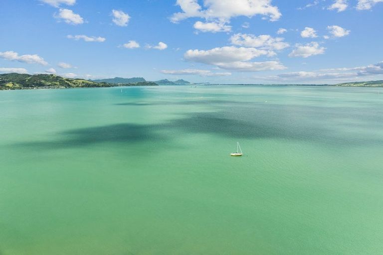 Photo of property in 118 Beach Road, Onerahi, Whangarei, 0110