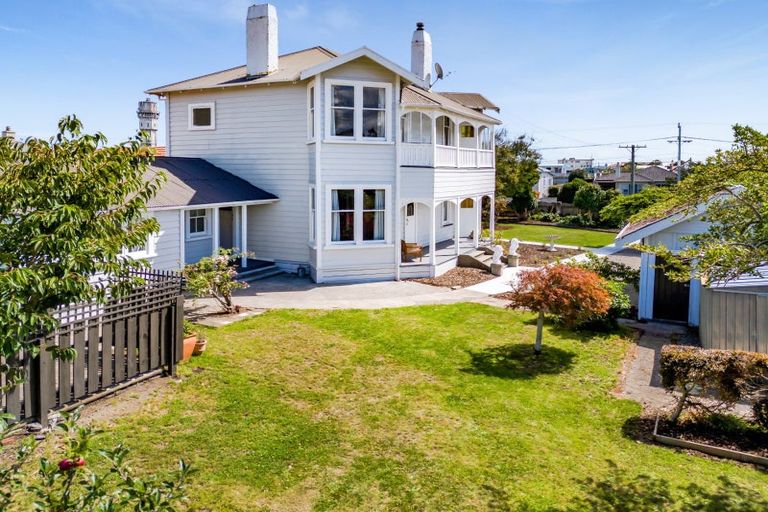 Photo of property in 68 Collins Street, Hawera, 4610