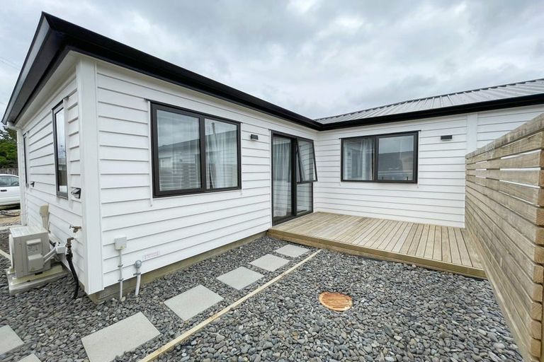 Photo of property in 52 Landon Avenue, Mangere East, Auckland, 2024