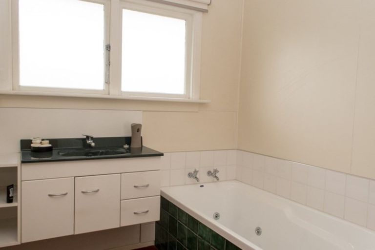 Photo of property in 66 Russell Street, Alexandra, 9320