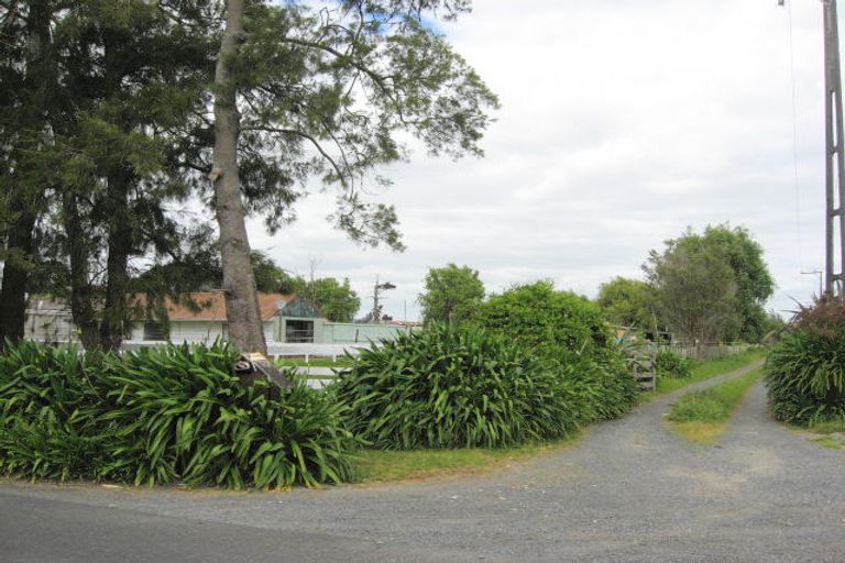 Photo of property in 191 Popes Road, Takanini, 2105