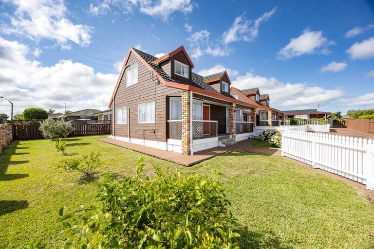 Photo of property in 4/73 Vintage Drive, Henderson, Auckland, 0612