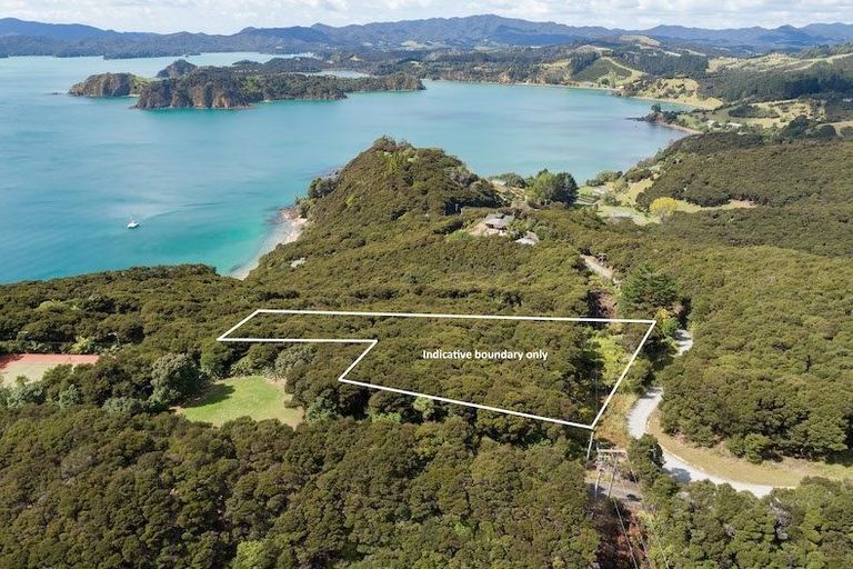 Photo of property in 193 Huaroa Road, Russell, 0272