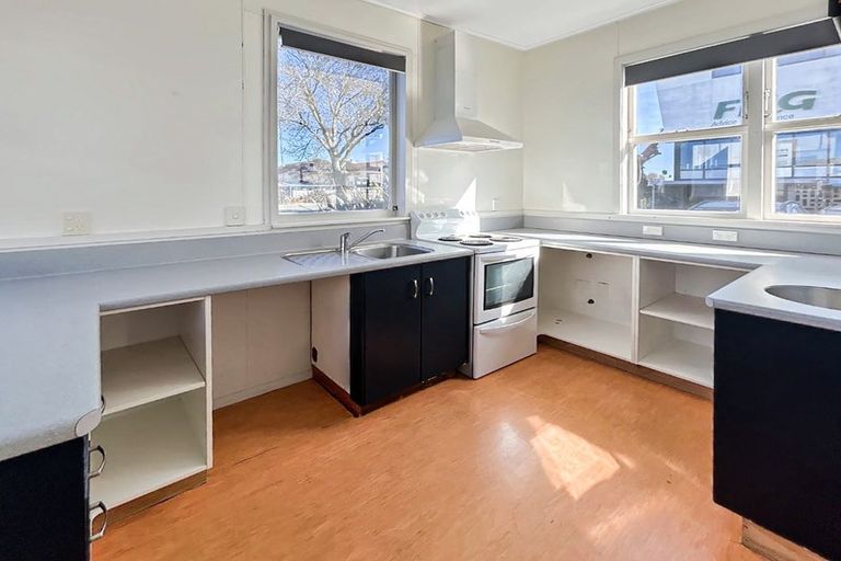 Photo of property in 73-79 Pitt Street, Palmerston North, 4410