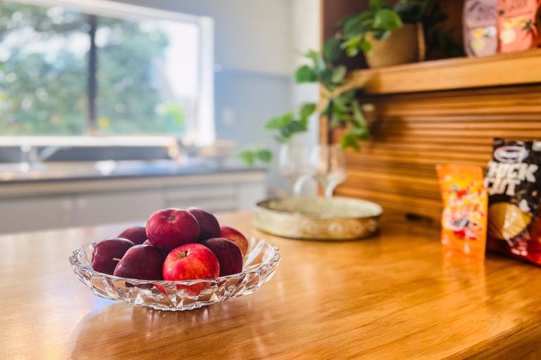 Photo of property in 24 Island View Terrace, Waikanae Beach, Waikanae, 5036