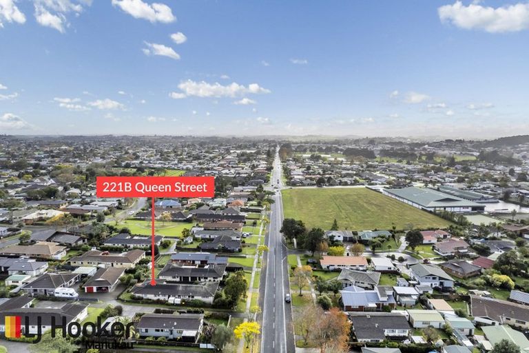 Photo of property in 221b Queen Street, Pukekohe, 2120