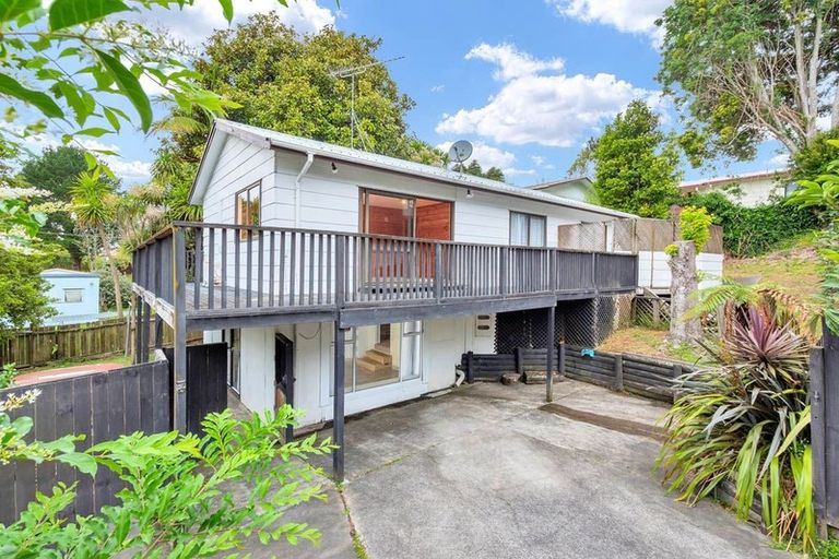 Photo of property in 1/25 Cron Avenue, Te Atatu South, Auckland, 0610