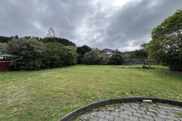 Photo of property in 5 Wakefield Terrace, Tawa, Wellington, 5028