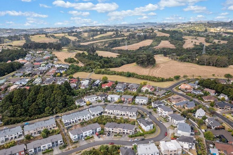 Photo of property in 37 Matairangi Avenue, Totara Heights, Auckland, 2105