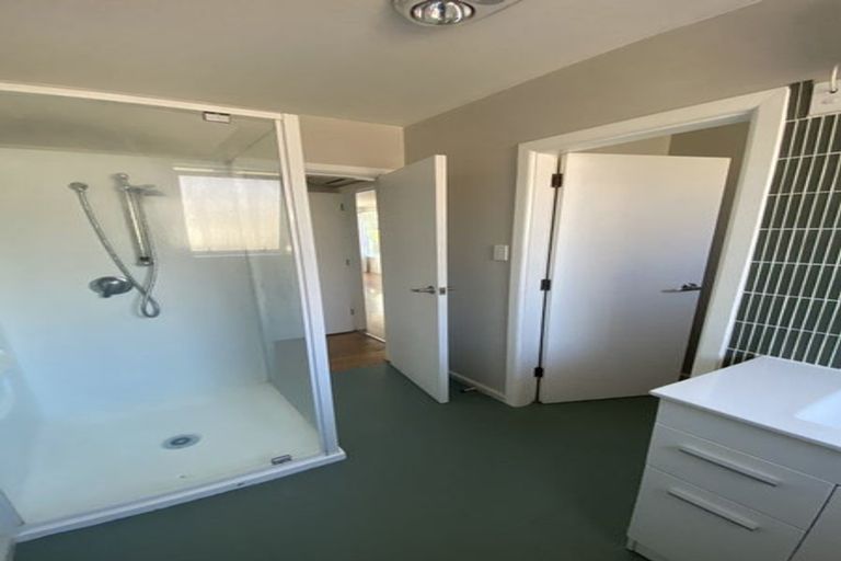 Photo of property in 30 Radbrook Street, Avonhead, Christchurch, 8042