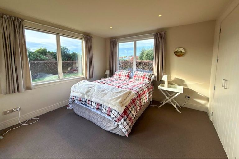 Photo of property in 11 Kelliher Drive, Wanaka, 9305