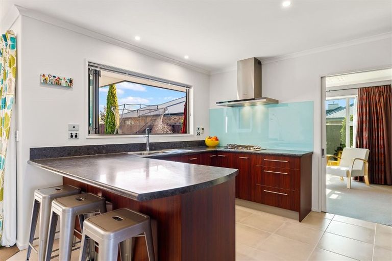 Photo of property in 23 Six Silvers Avenue, Halswell, Christchurch, 8025