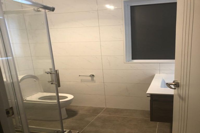 Photo of property in 208 Wainui Road, Silverdale, 0932