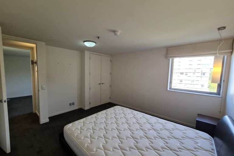 Photo of property in Montreaux Apartments, 8a/164 The Terrace, Wellington Central, Wellington, 6011